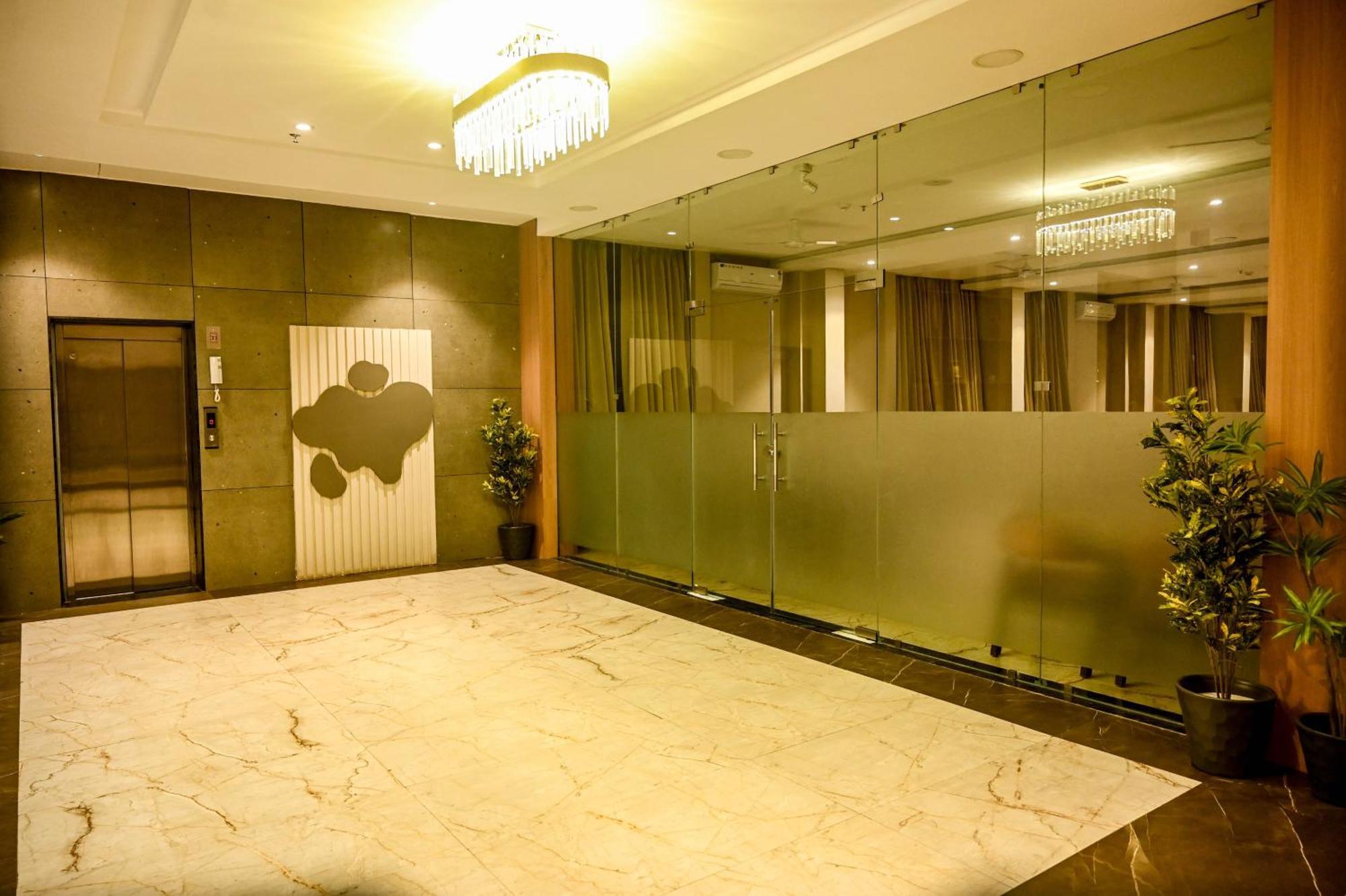 Hotel Maa Bhagwati Palace Khandwa Ngoại thất bức ảnh
